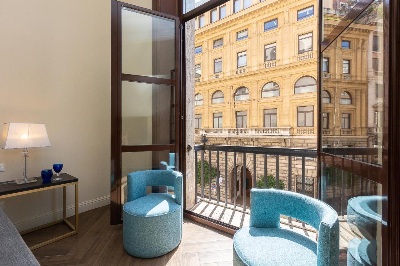 Apartment Via Barberini Rome