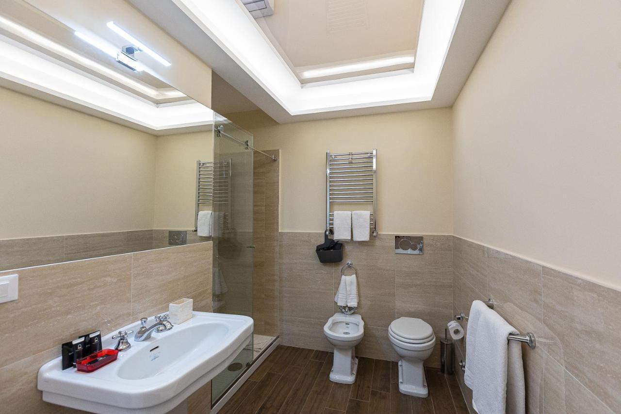 Apartment Via Barberini Rome