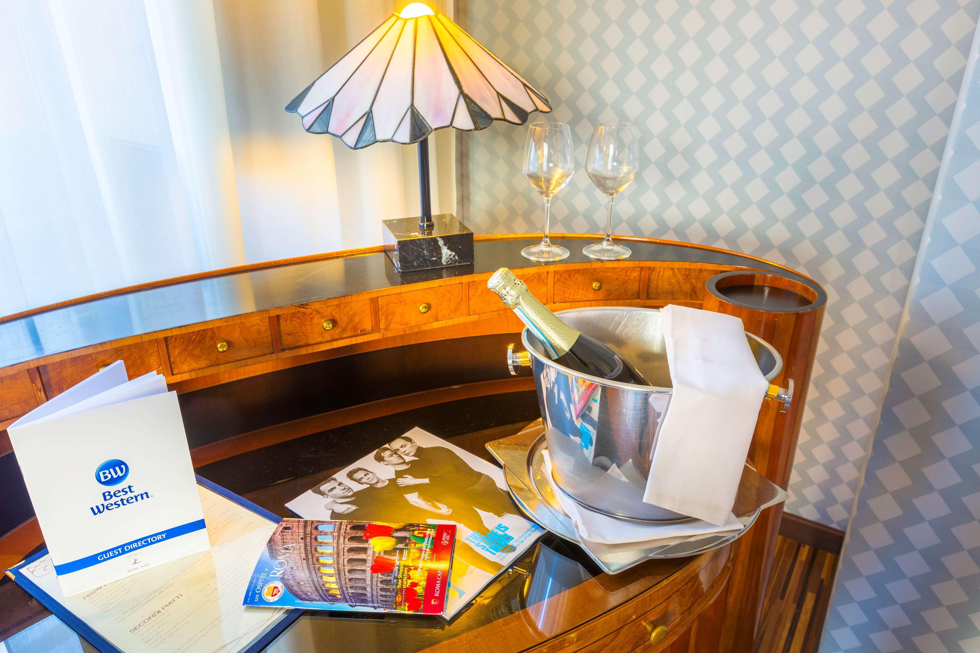 Western Artdeco Hotel 4*