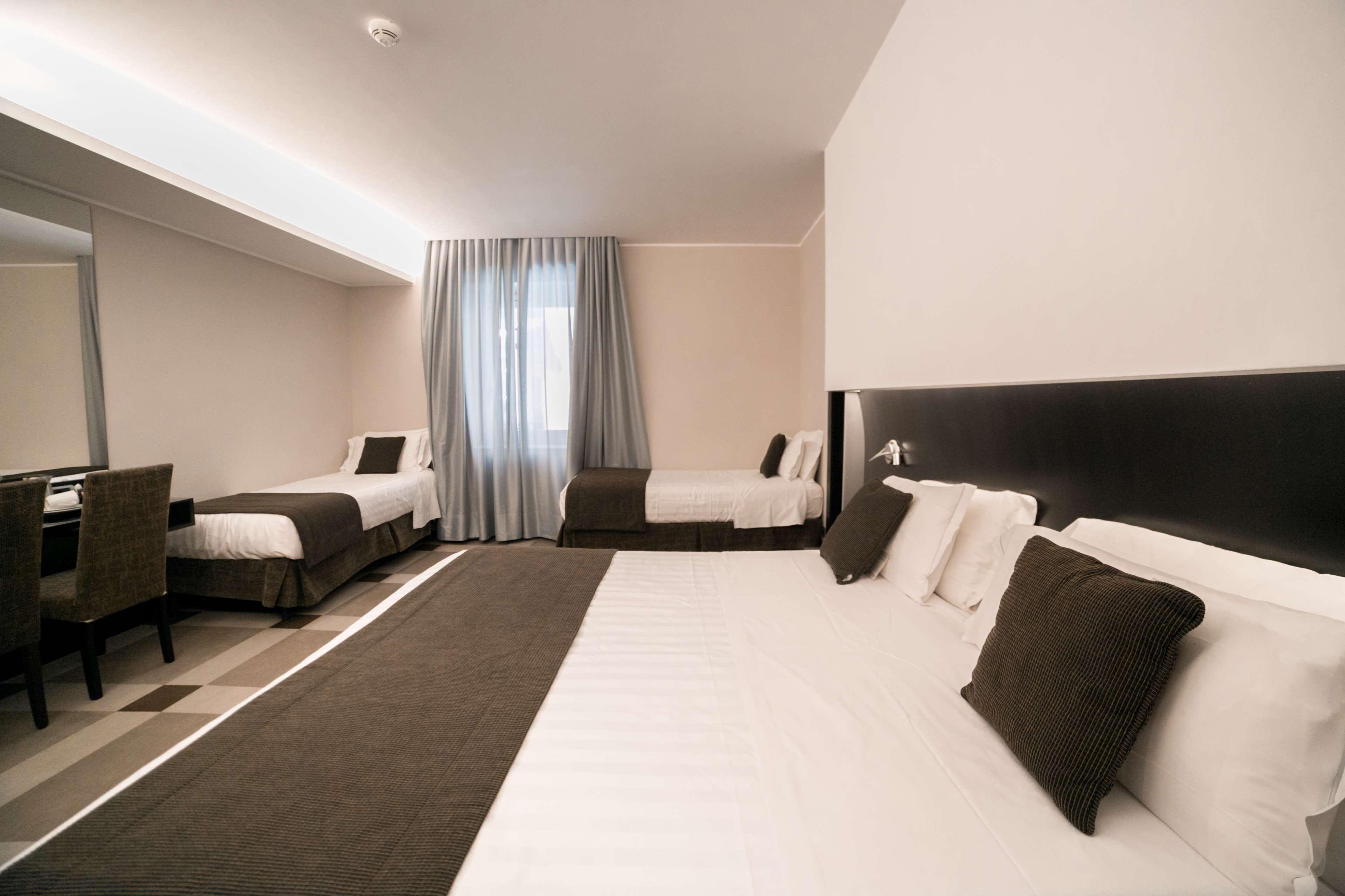 Hotel Western Universo 4*