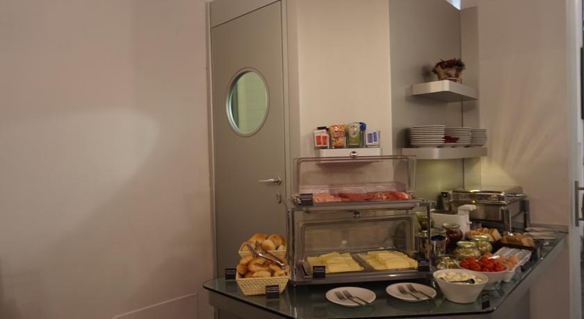 Trevi Palace Luxury 4* Rome