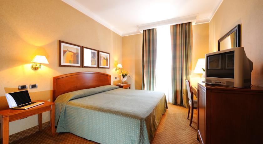Apogia Lloyd Hotel Roma