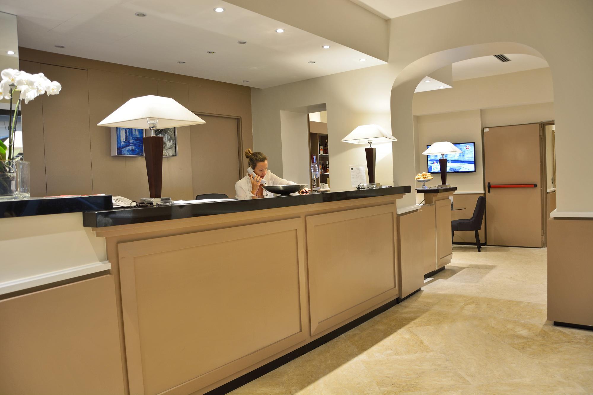 Hotel Apogia Lloyd 3*
