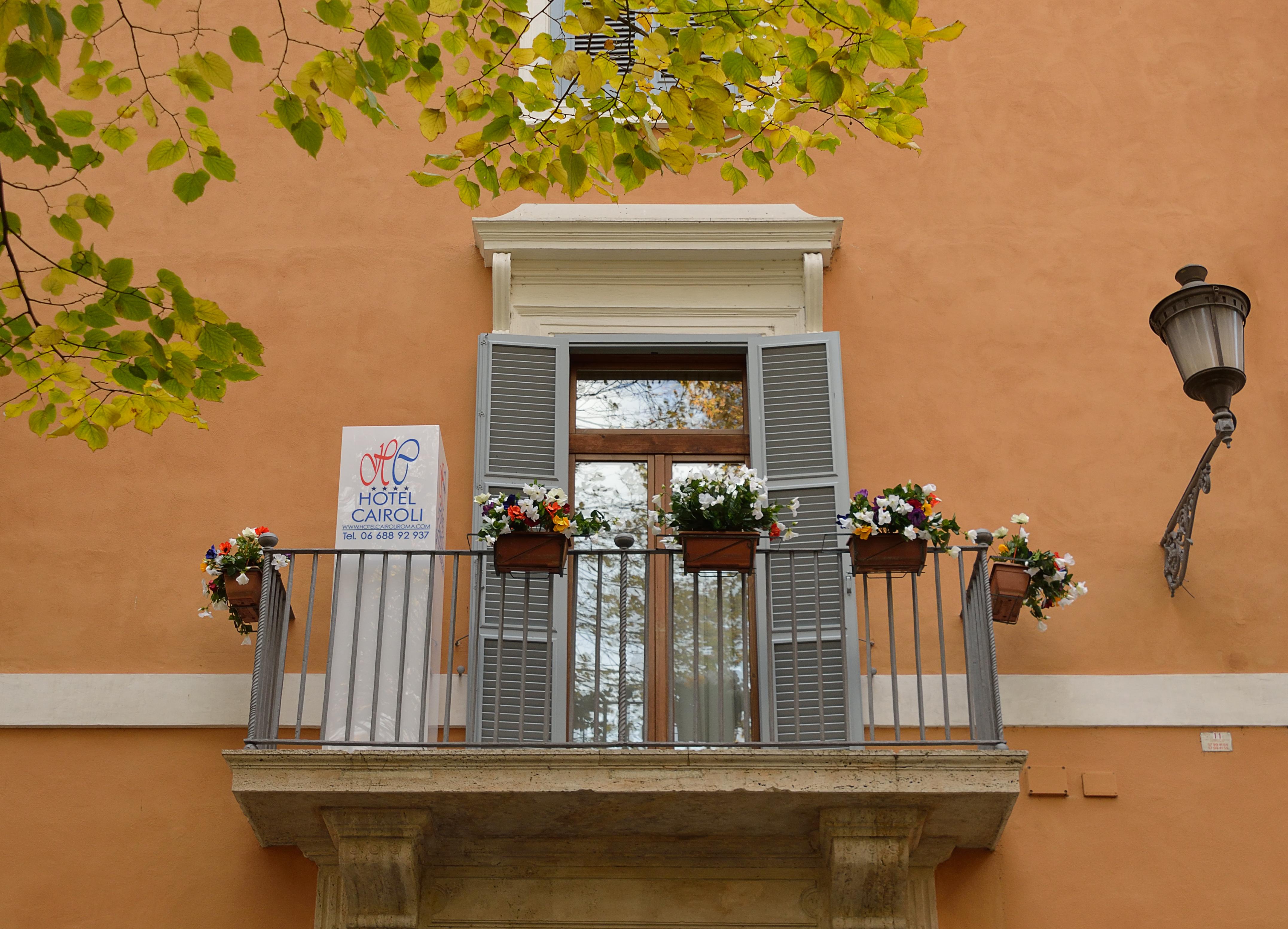 Cairoli 4*
