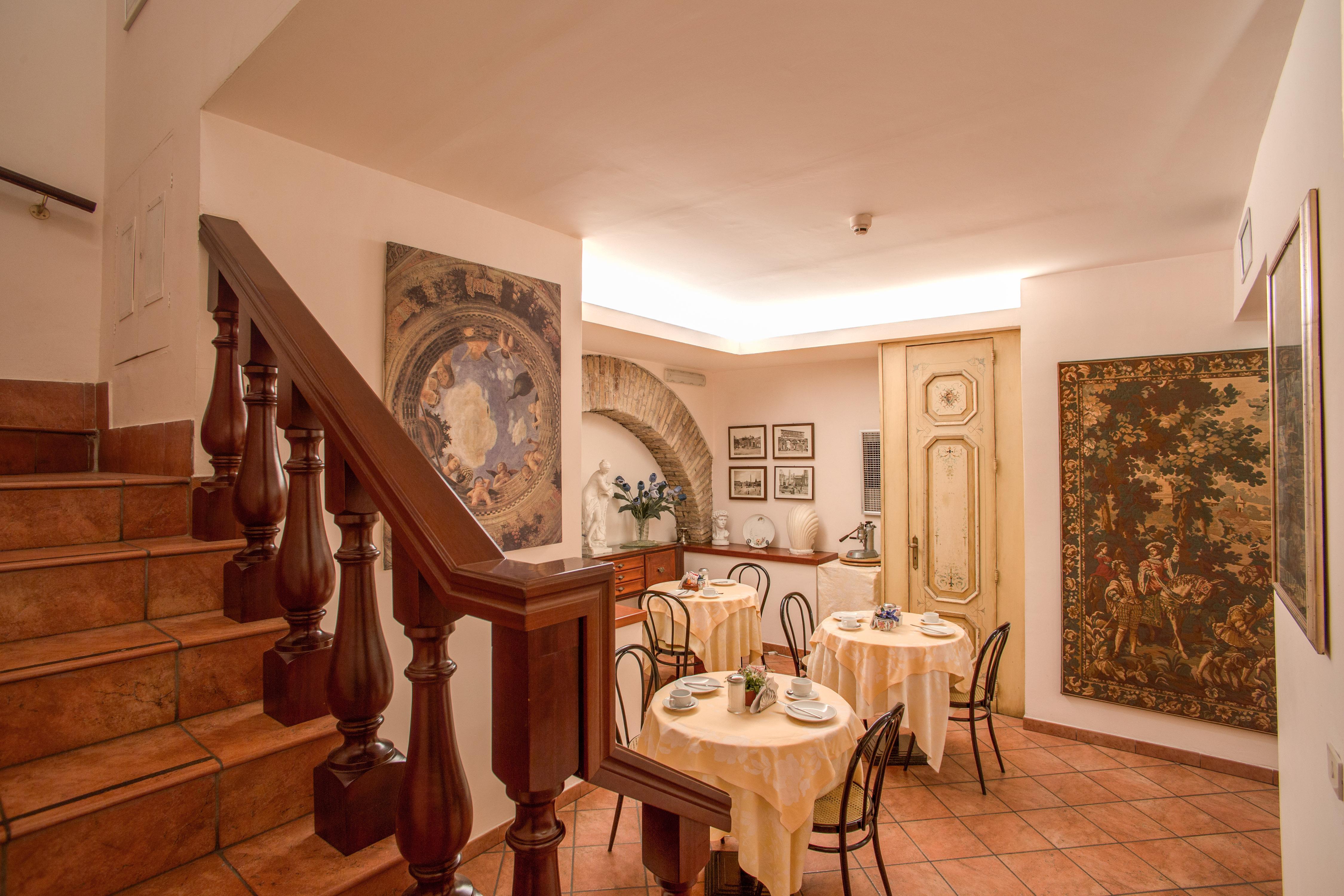 Hotel Corona 3* Rome