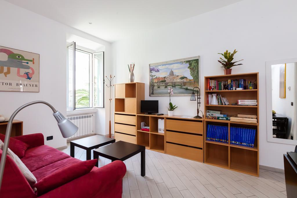 Cozy Vatican Place *