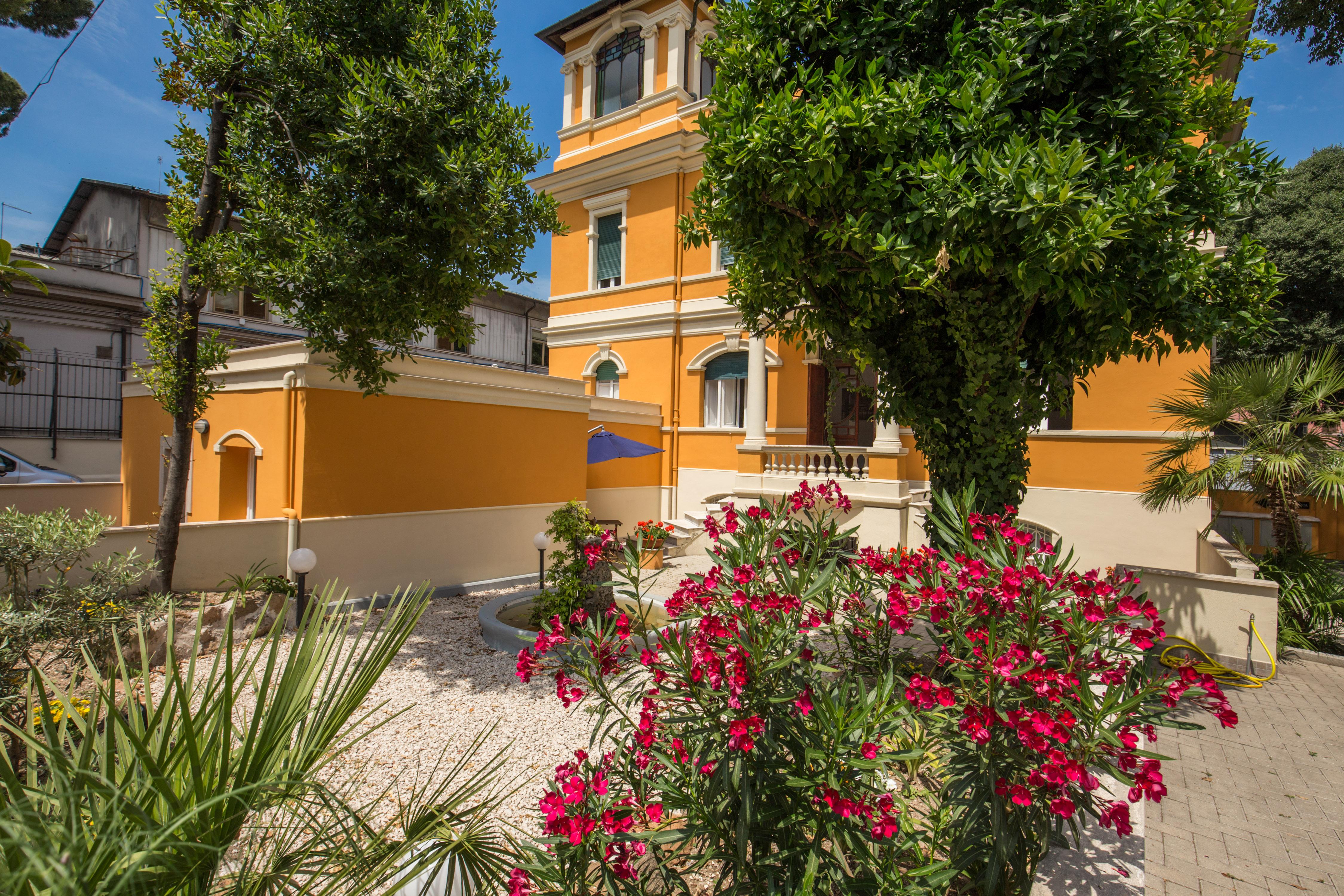 Relais La Torretta 2* Rome