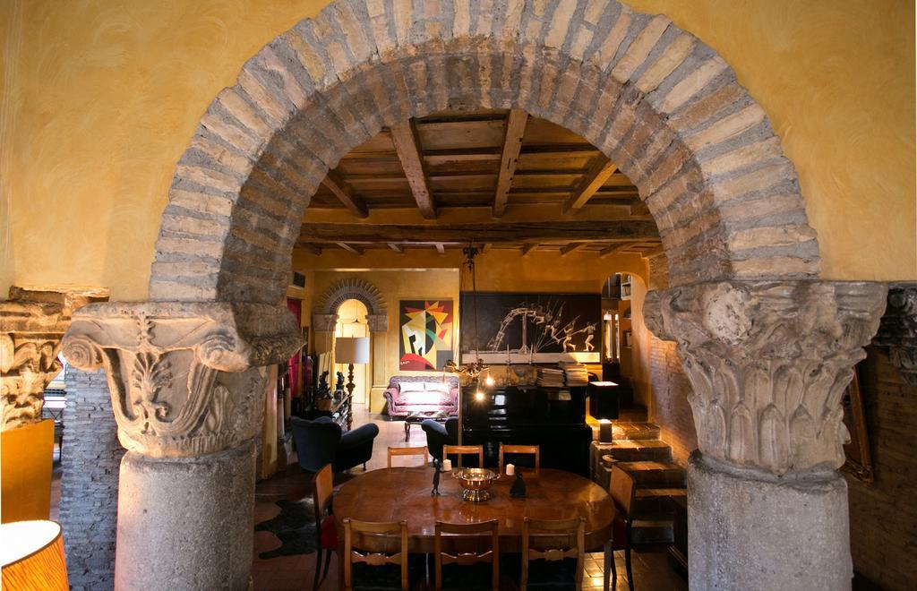 The Trastevere Painter Penthouse Apartment