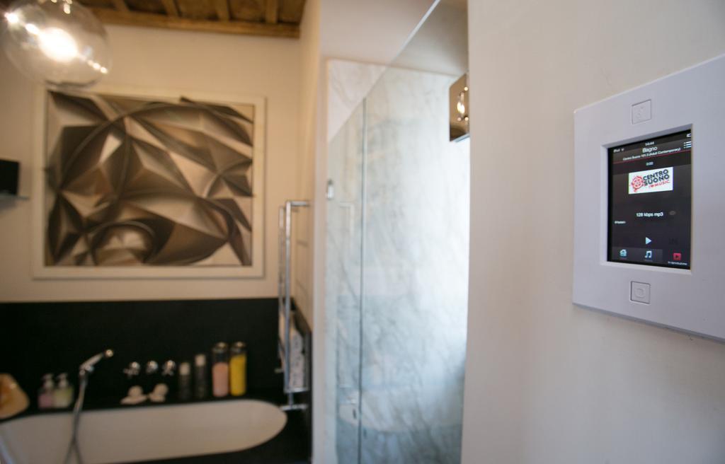 The Trastevere Painter Penthouse Apartment *
