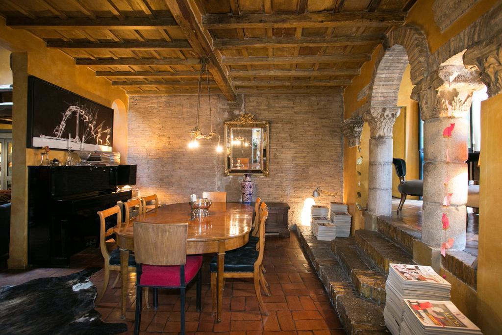 The Trastevere Painter Penthouse Apartment