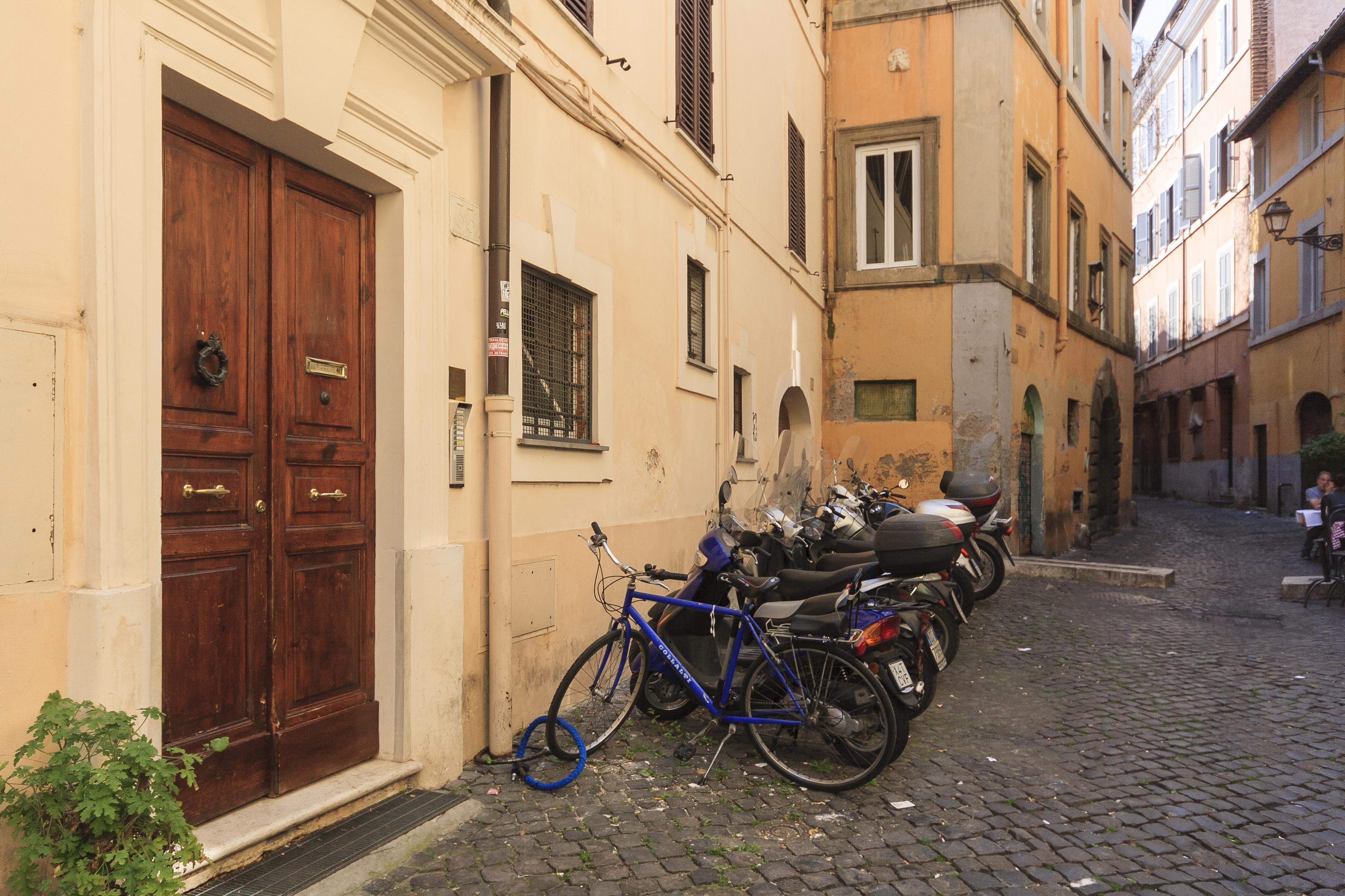 Ventisei Scalini A Trastevere 2* Rome