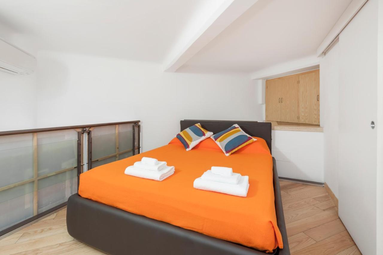 Inviting 3-bed In 4mins To Colosseo Appartamento *