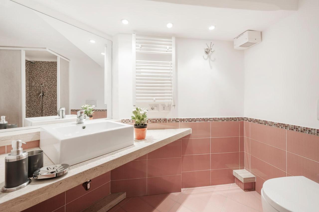 Appartamento Inviting 3-bed In 4mins To Colosseo