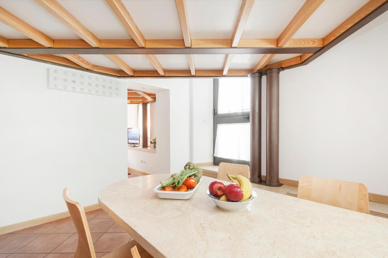 Inviting 3-bed In 4mins To Colosseo Roma