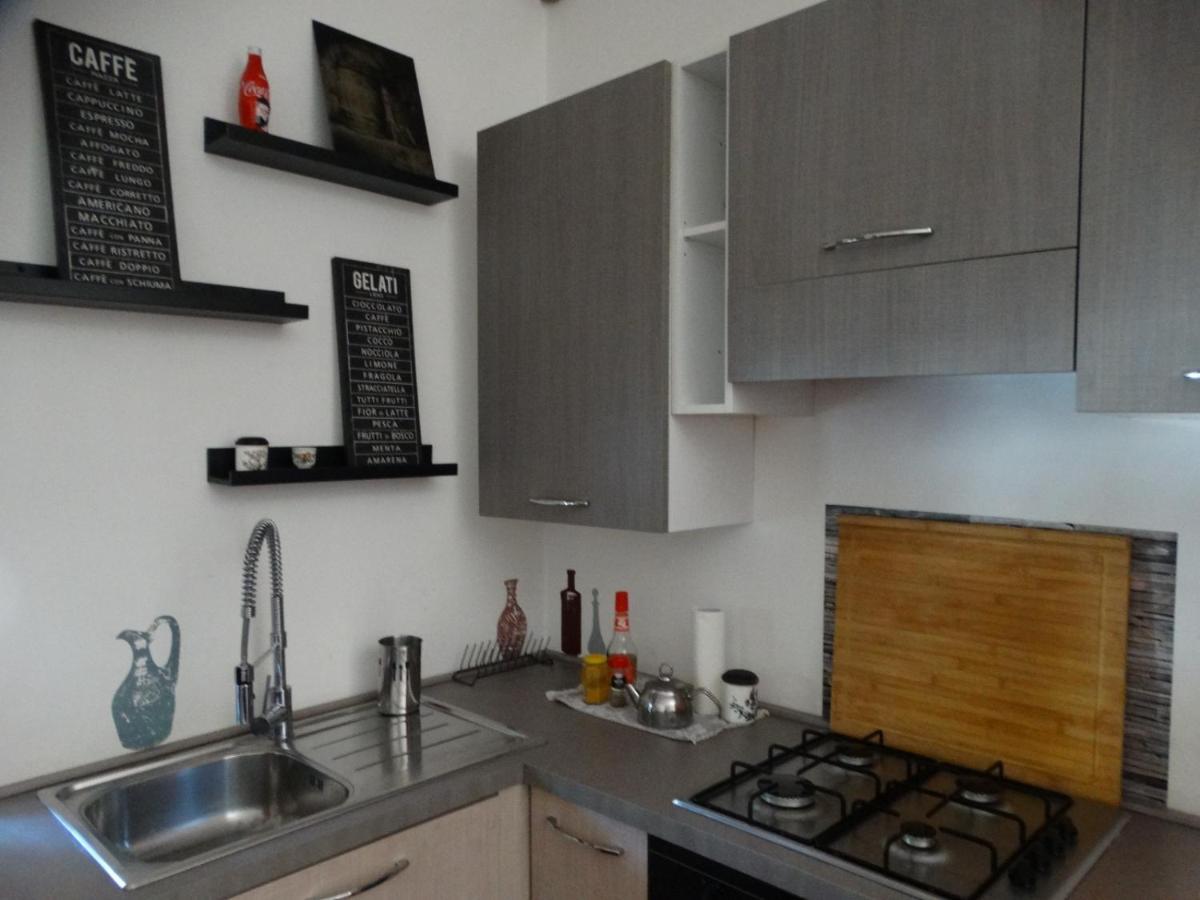 A Casa Di Delia - Stazione Fidene Homestay Rome