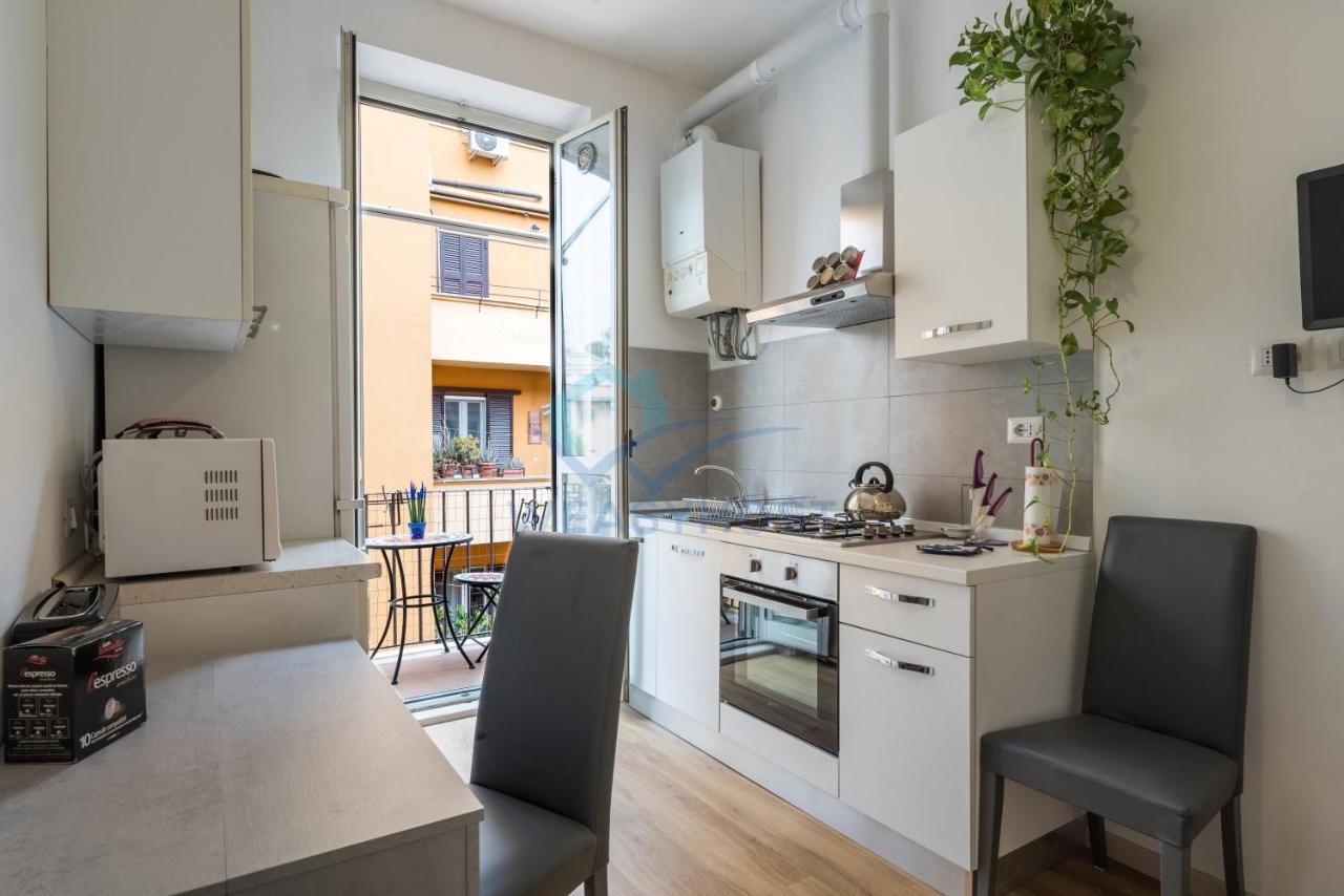 Refined Cozy Nest In Vatican * Rome