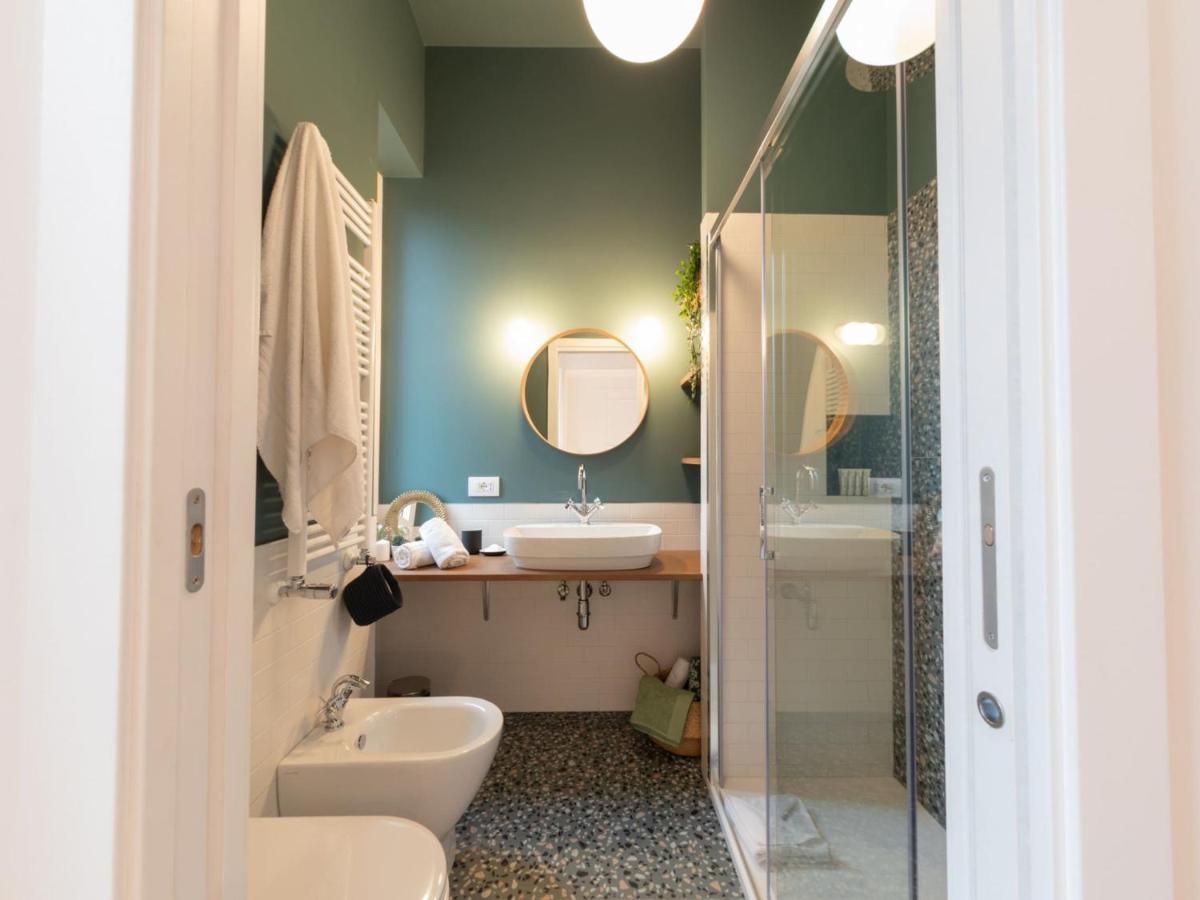 The Rent - Colorful One-bedroom In San Giovanni District Apartment Rome