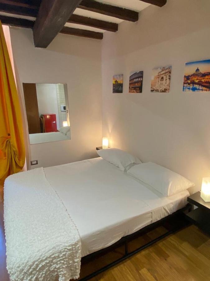 Domus Incantevole Vicino Colosseo Foro Apartment Rome