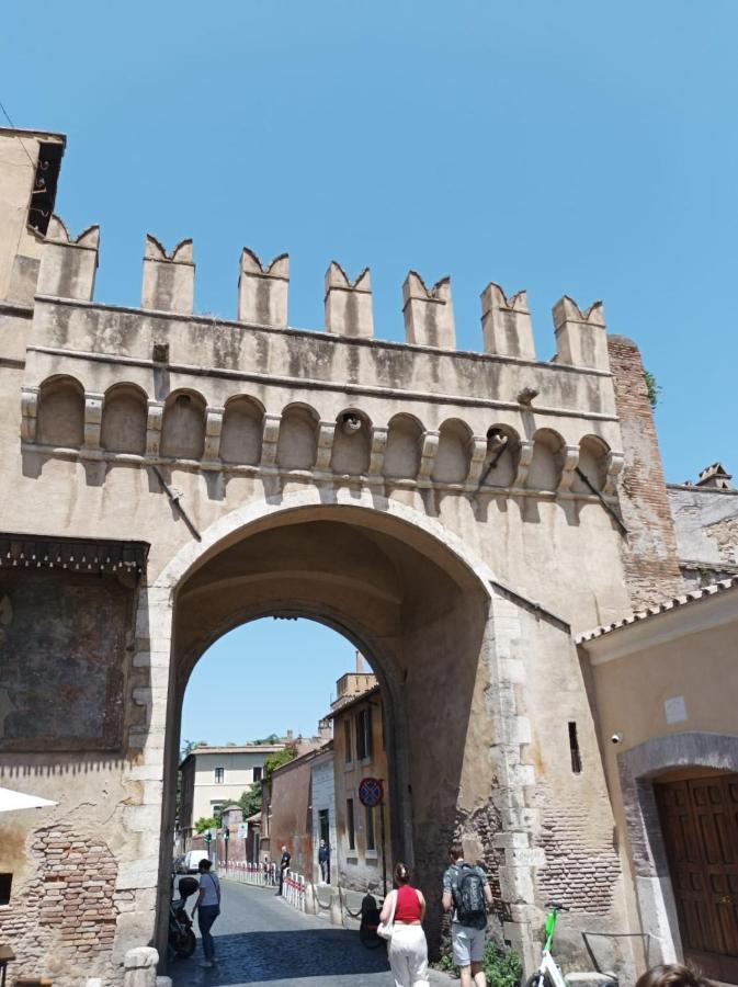 Two-room Larocca-trastevere