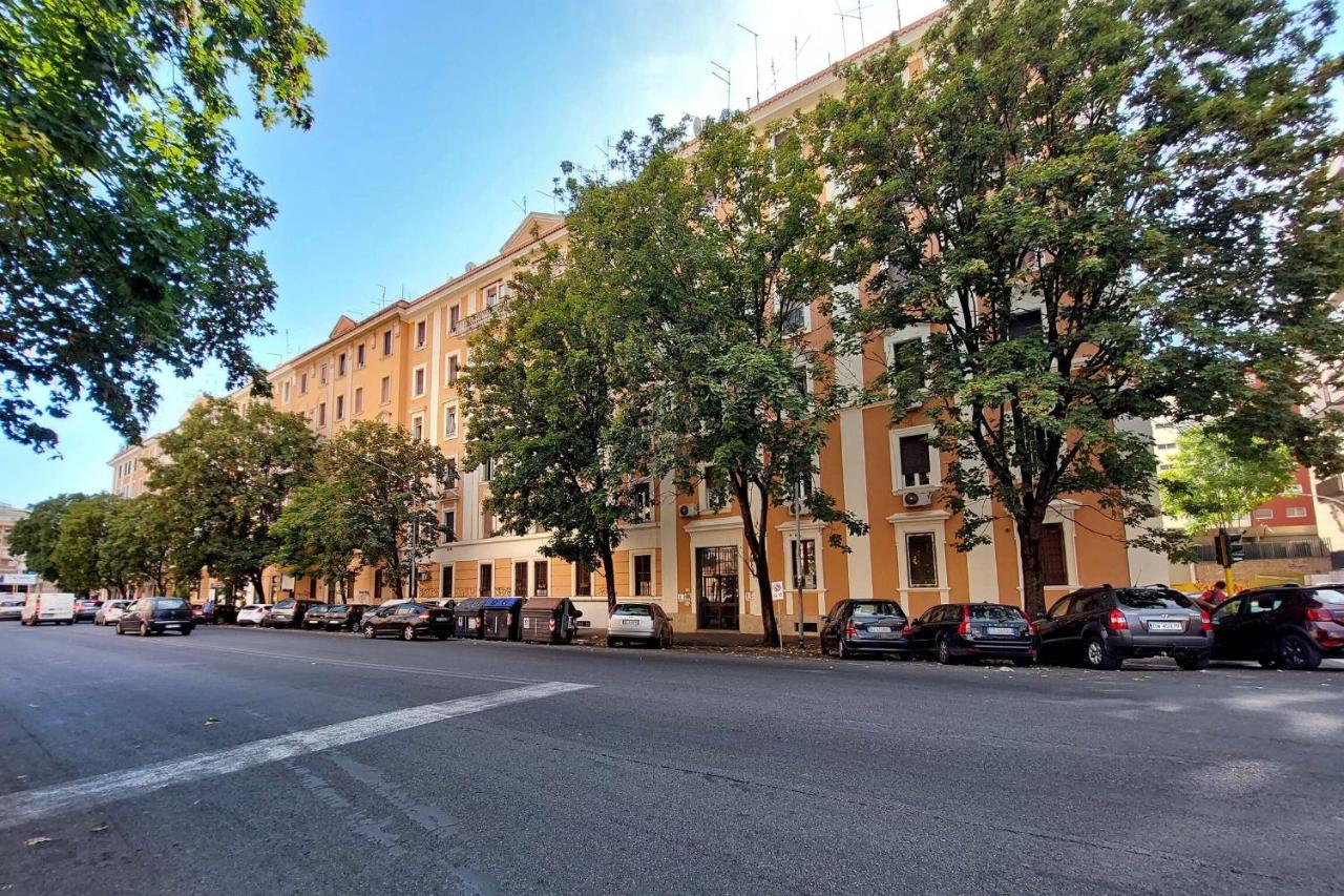 Ettore Rolli In Trastevere By Halldis Apartment Rome