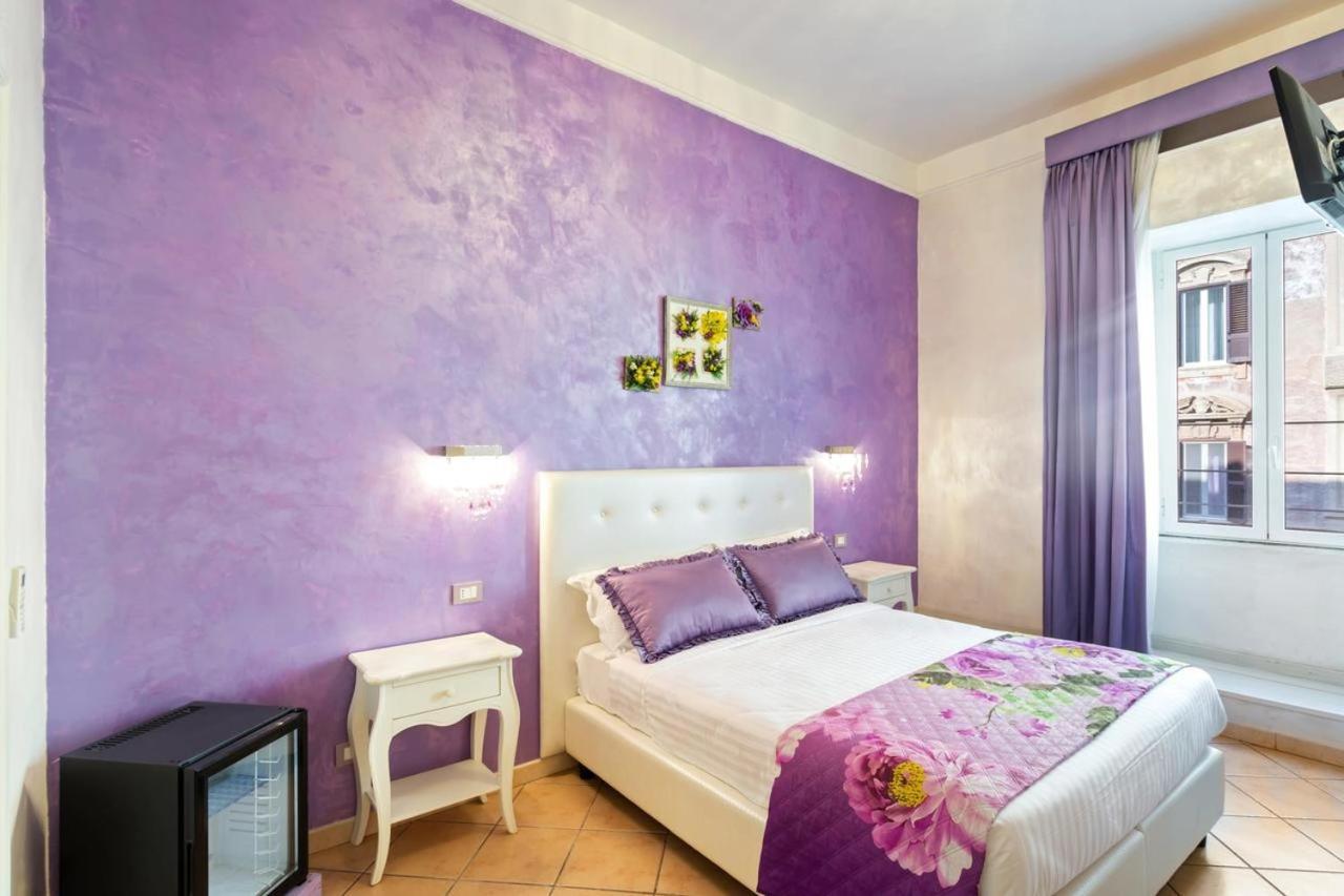 Capsule hotel Pretty In Vatican Center *