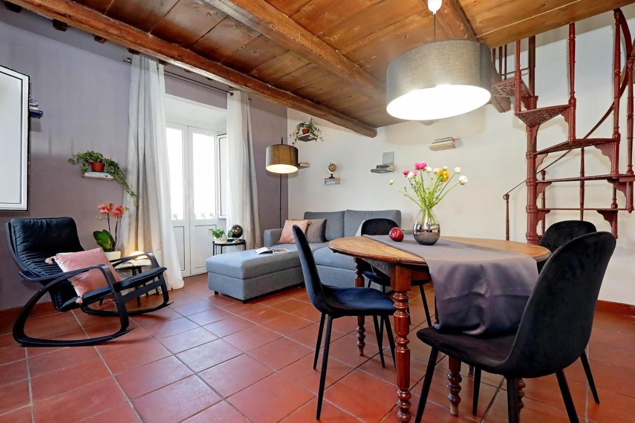Campo De Fiori Apartment *