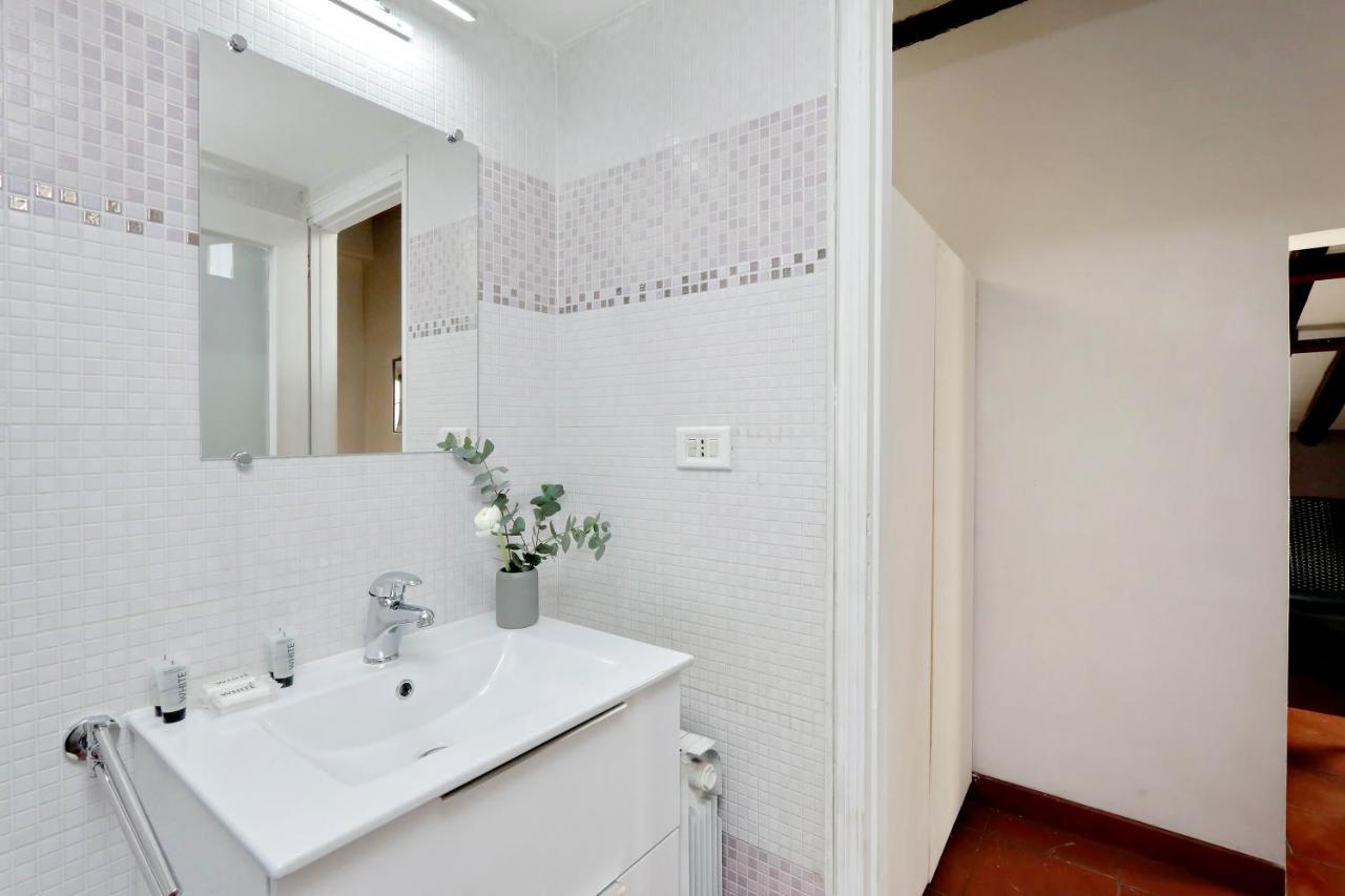 Campo De Fiori Apartment *