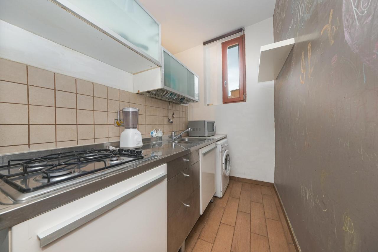 Mondrian House Apartment Rome
