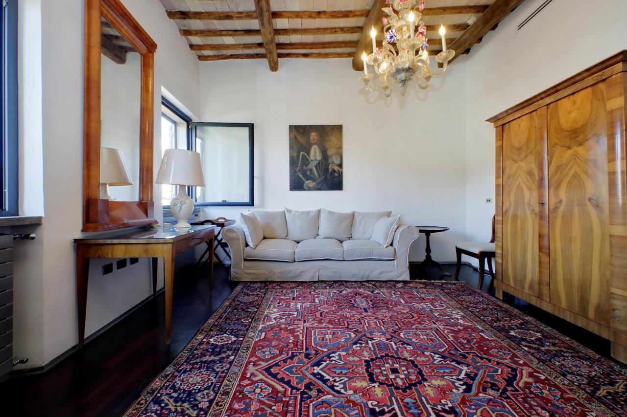 Colosseo Apartment *