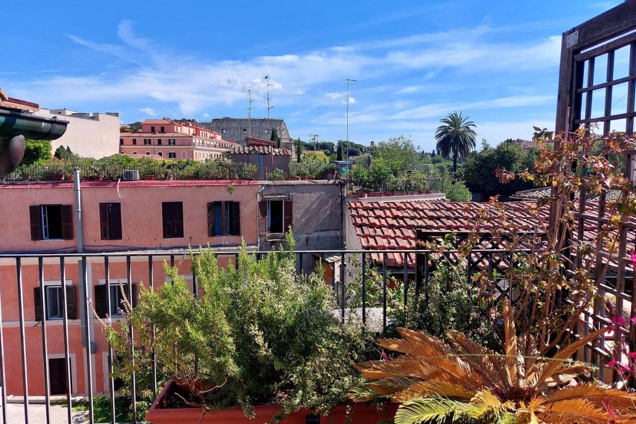Colosseo Apartment *