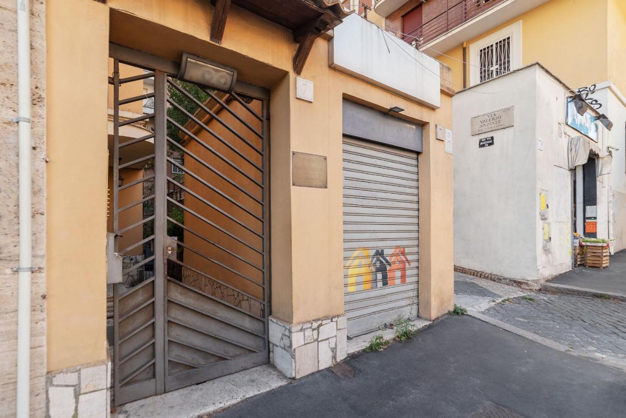 House & The - In Appartamento Roma