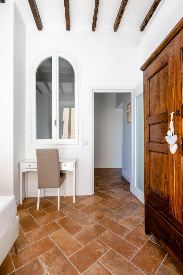 Apartment Pantheon House By Varental *
