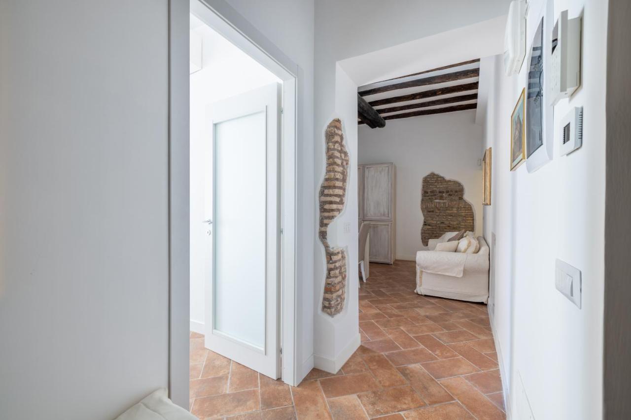 Apartment Pantheon House By Varental