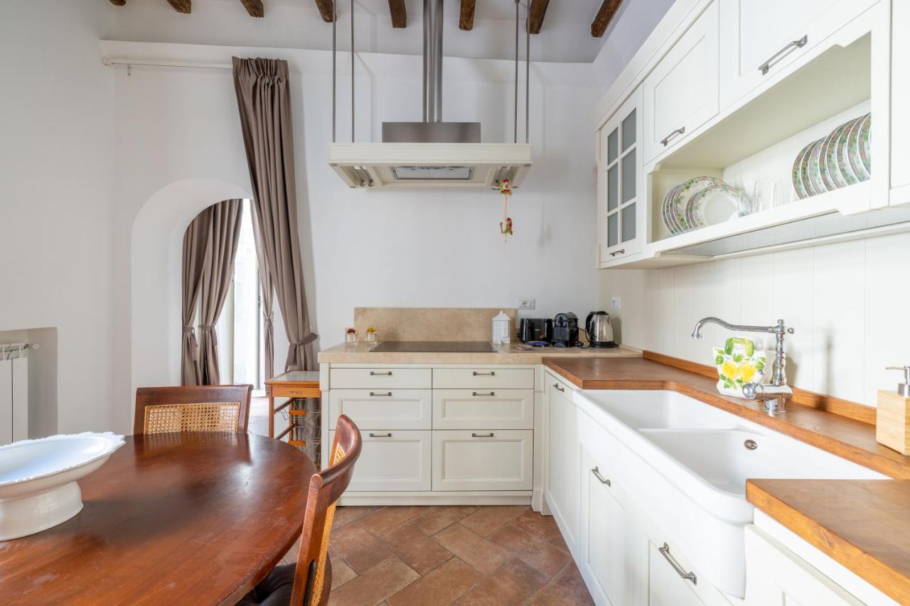 Apartment Pantheon House By Varental Rome