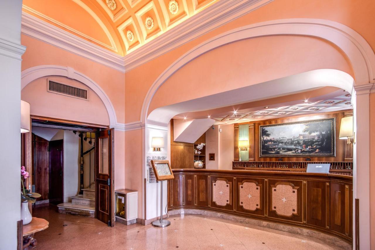Della Torre Argentina Hotel 3*