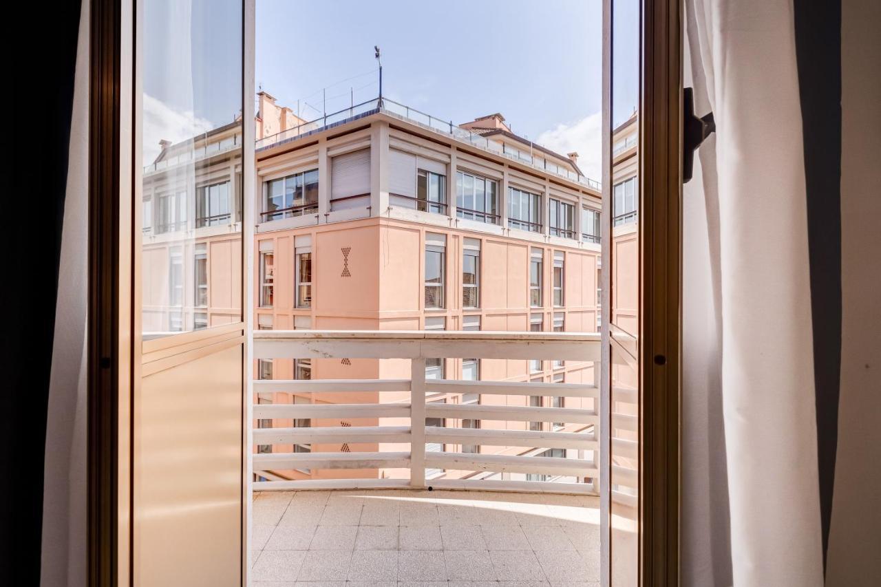 Bdc - Prestige 3bdr 3bath In Monti District Apartment