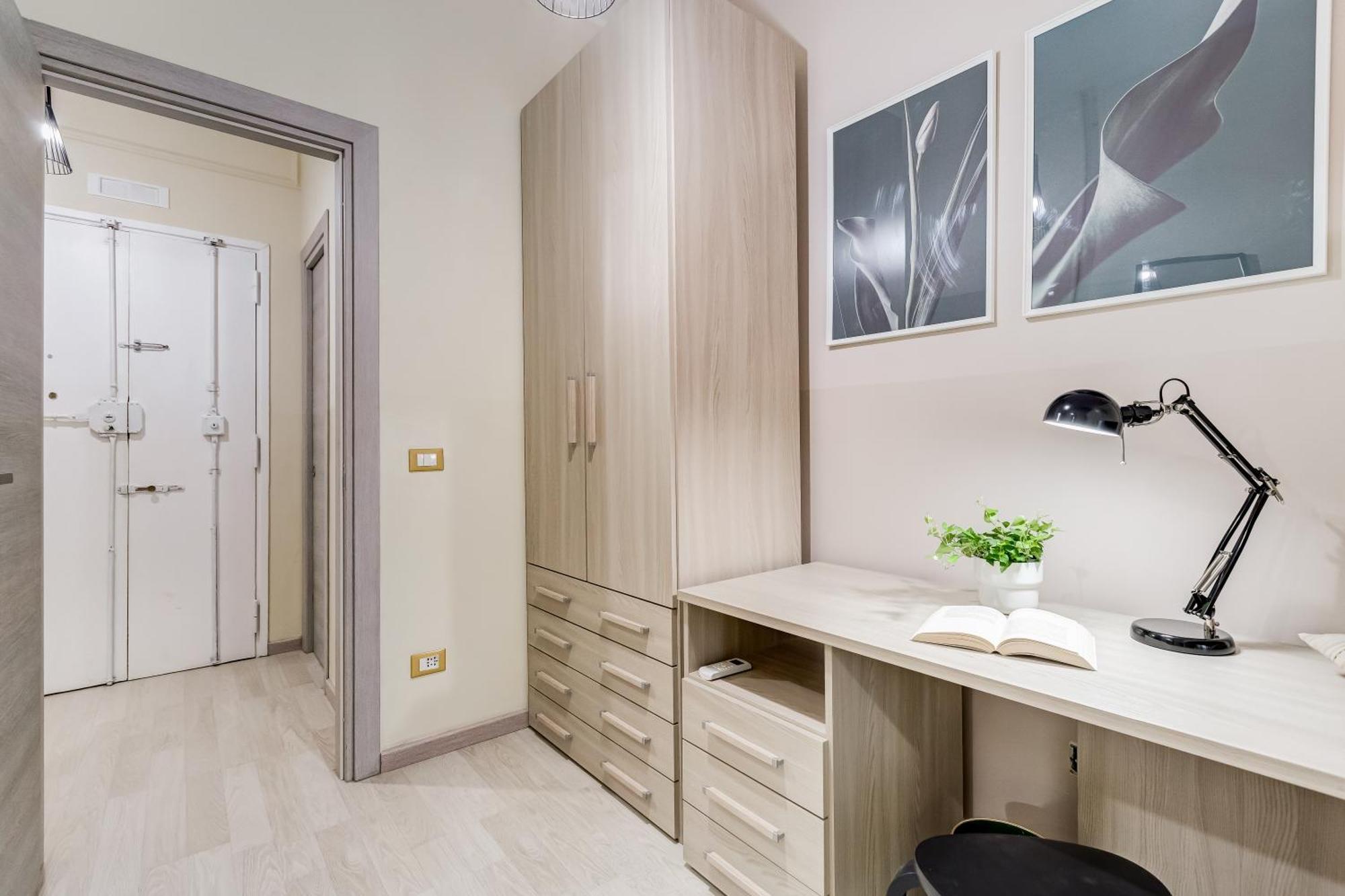 Bdc - Prestige 3bdr 3bath In Monti District Apartment Rome