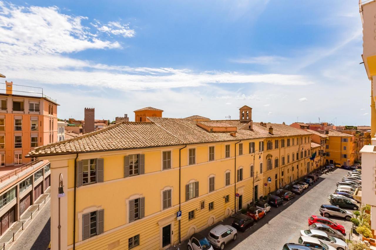 Bdc - Prestige 3bdr 3bath In Monti District Rome