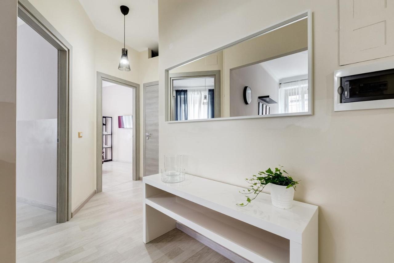Bdc - Prestige 3bdr 3bath In Monti District * Rome