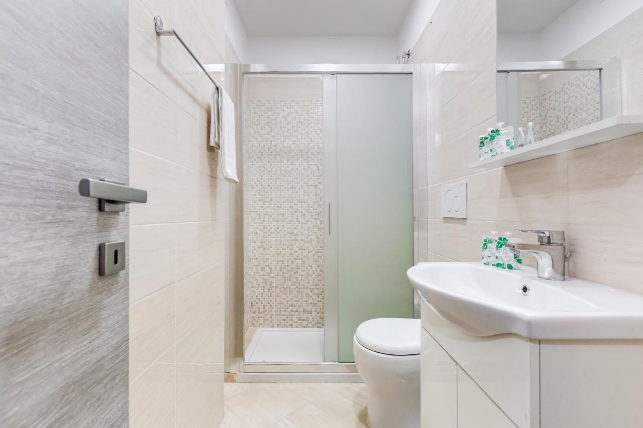 Apartment Bdc - Prestige 3bdr 3bath In Monti District Rome