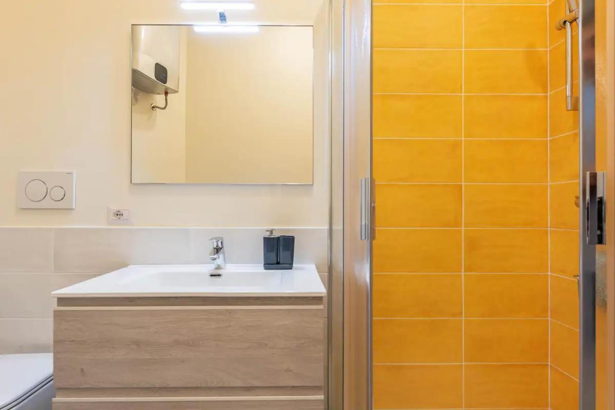 Apartment Marcantonio Rome: Colosseum For Groups Rome