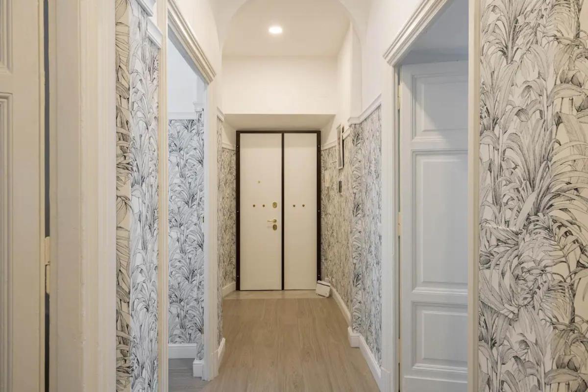 Apartment Marcantonio Rome: Colosseum For Groups Rome
