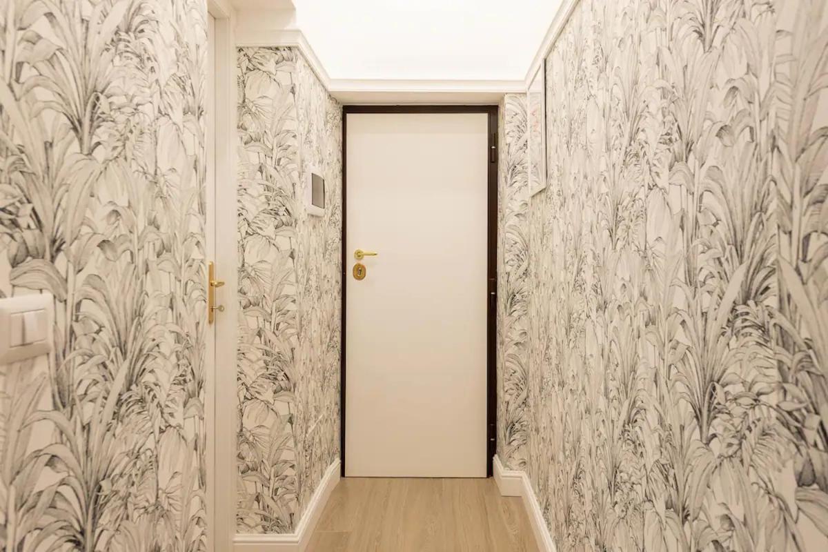Apartment Marcantonio Rome: Colosseum For Groups Rome