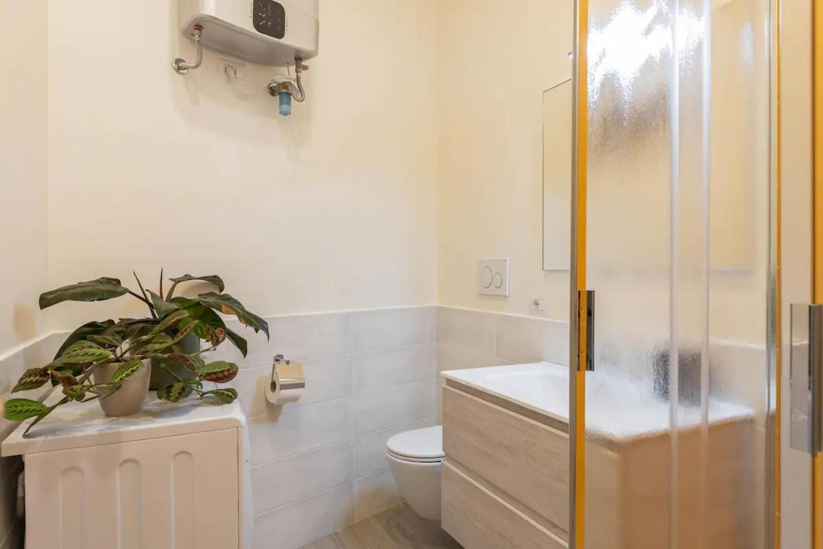 Apartment Marcantonio Rome: Colosseum For Groups