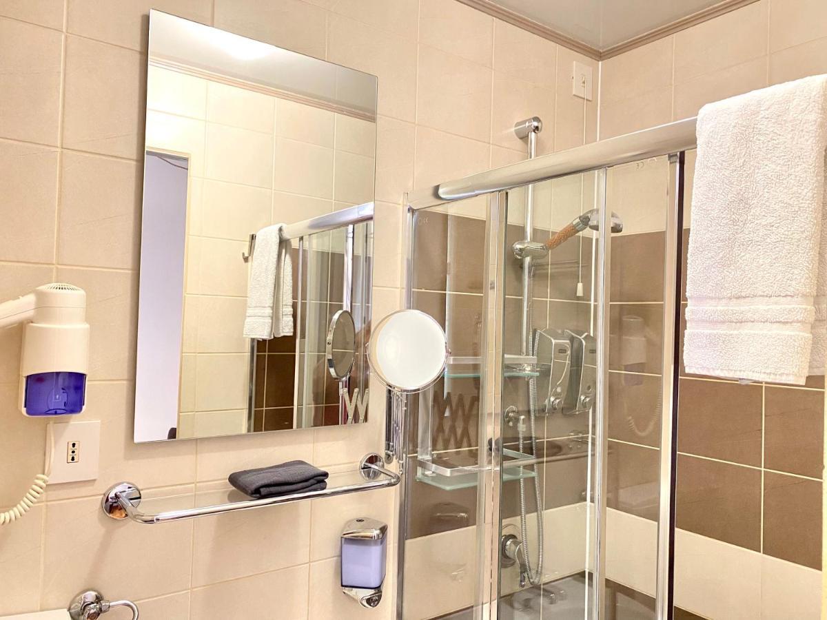 Bed & Breakfast Roome B&B *
