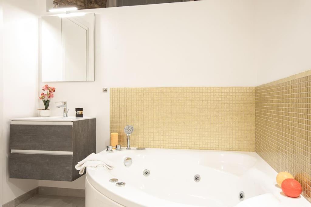 Memorable Jacuzzi Navona - Collection