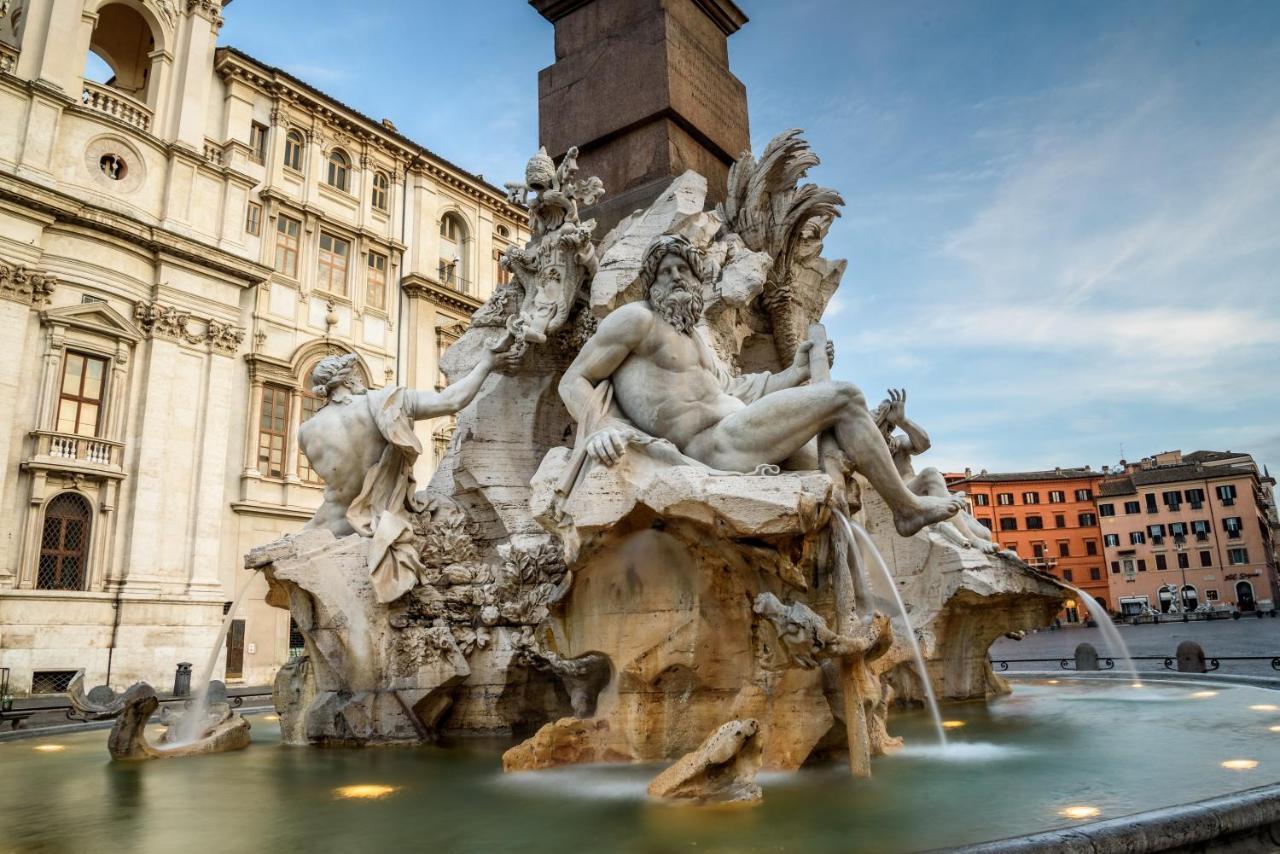 Charming Navona 3