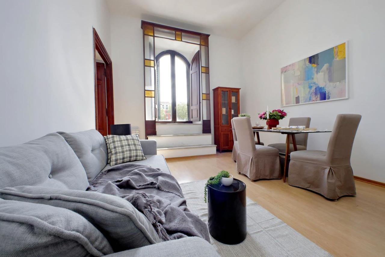 Cavour 2 Bedrooms * Roma