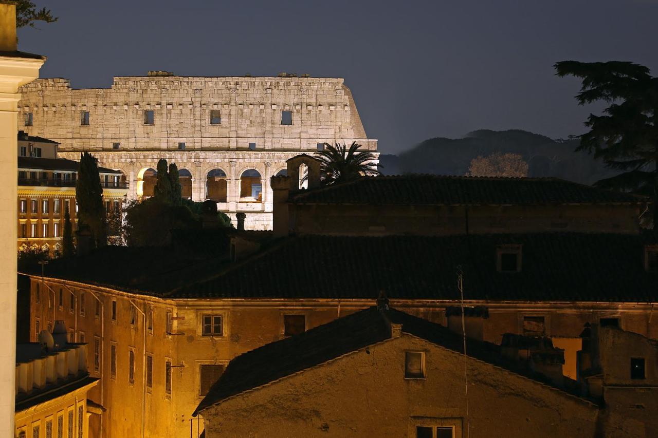 Maxima: Amazing View Of The Roman Forum Apartment