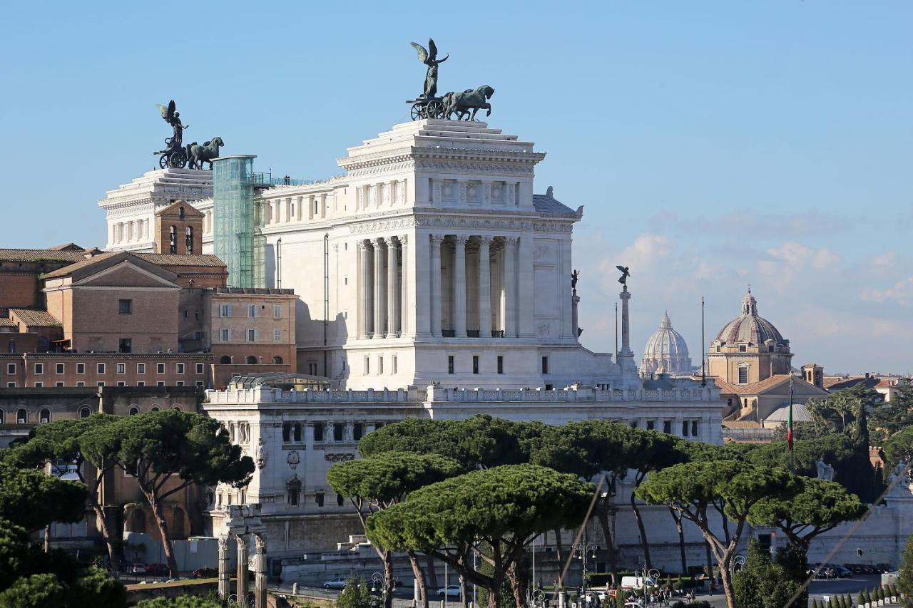 Maxima: Amazing View Of The Roman Forum *